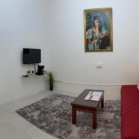 Appartement Fac- Falcon's Nest By Vallettastay *