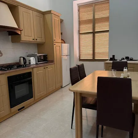 Fac- Falcon's Nest By Vallettastay Apartman *